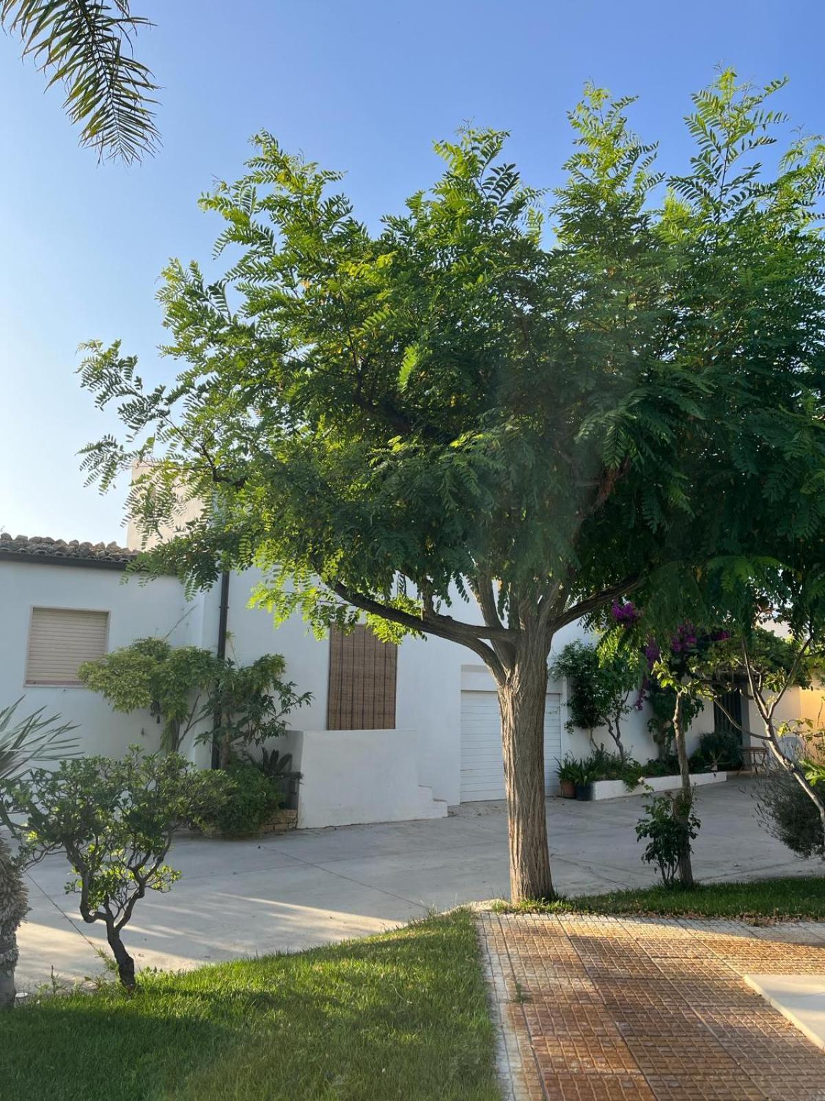 Dabbanna Guest House Chiaramonte Gulfi Exterior photo