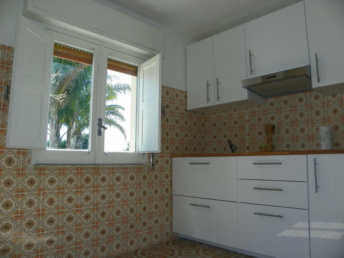 Dabbanna Guest House Chiaramonte Gulfi Exterior photo