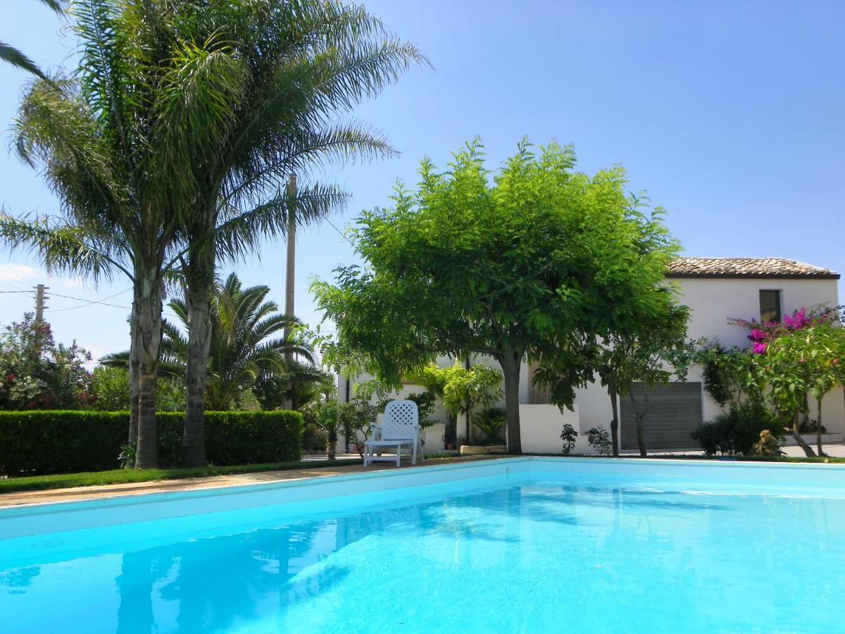 Dabbanna Guest House Chiaramonte Gulfi Exterior photo