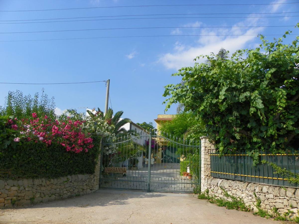 Dabbanna Guest House Chiaramonte Gulfi Exterior photo